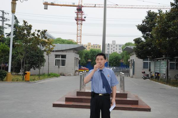 老党员代表魏立峰作表态发言